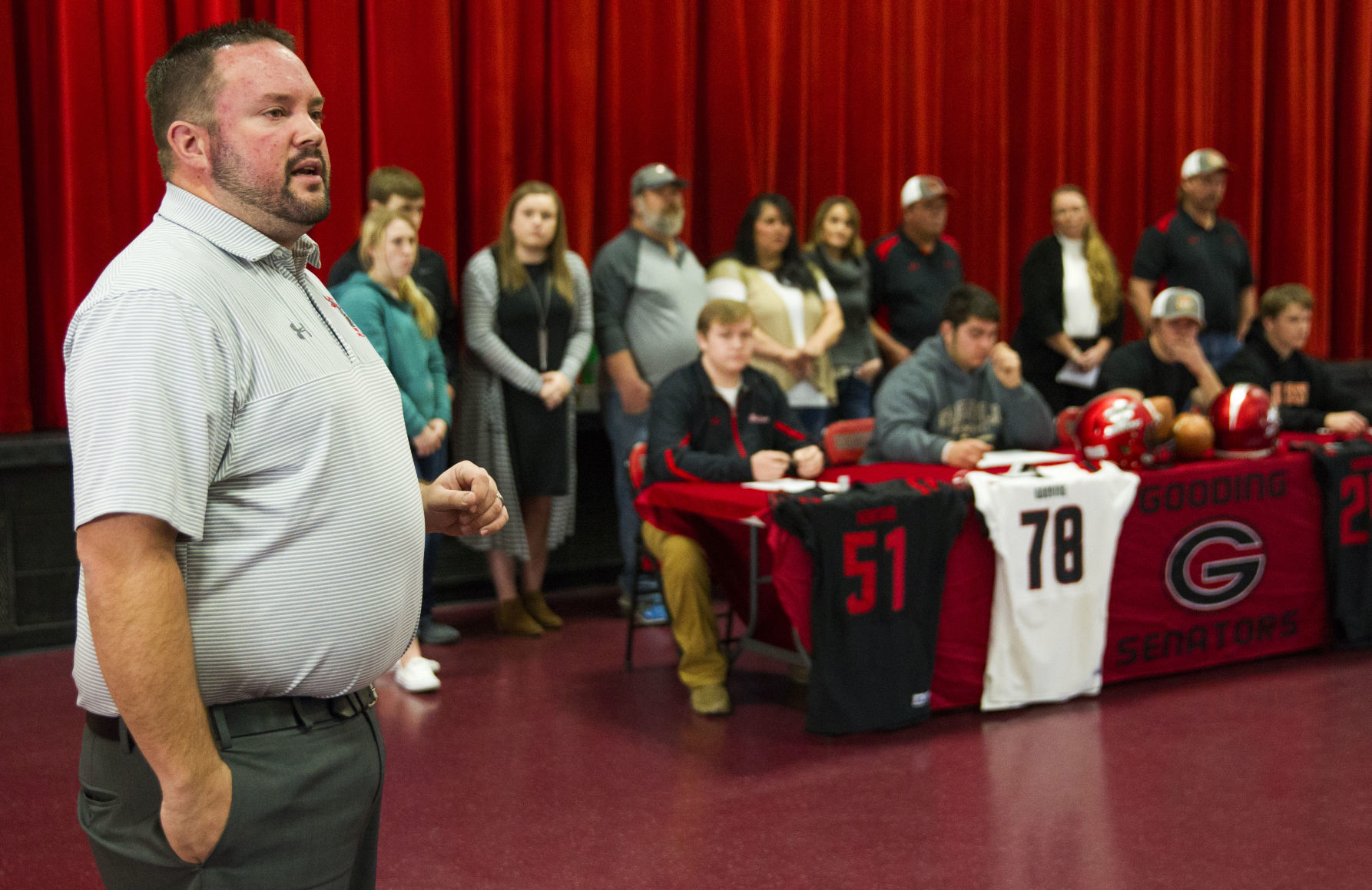 Gooding football signing